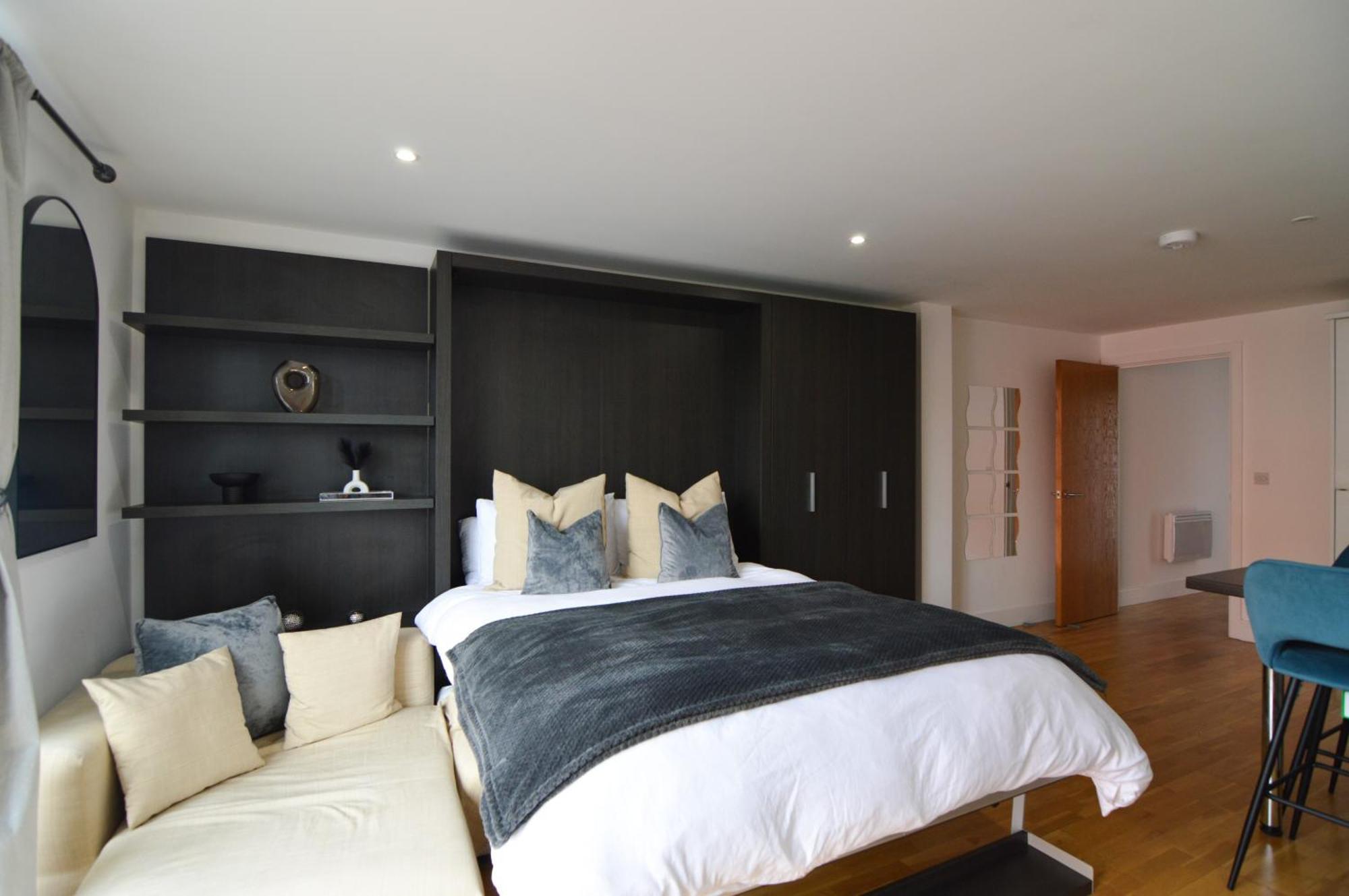 Cosy, Centrally Located Studio With Gated Parking! Loughborough Dış mekan fotoğraf